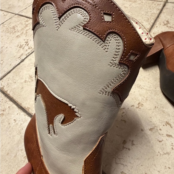 Vintage inspired Vegan Western Cowgirl Boots Brown & Cream - Retro Rodeo Style - Picture 8 of 13